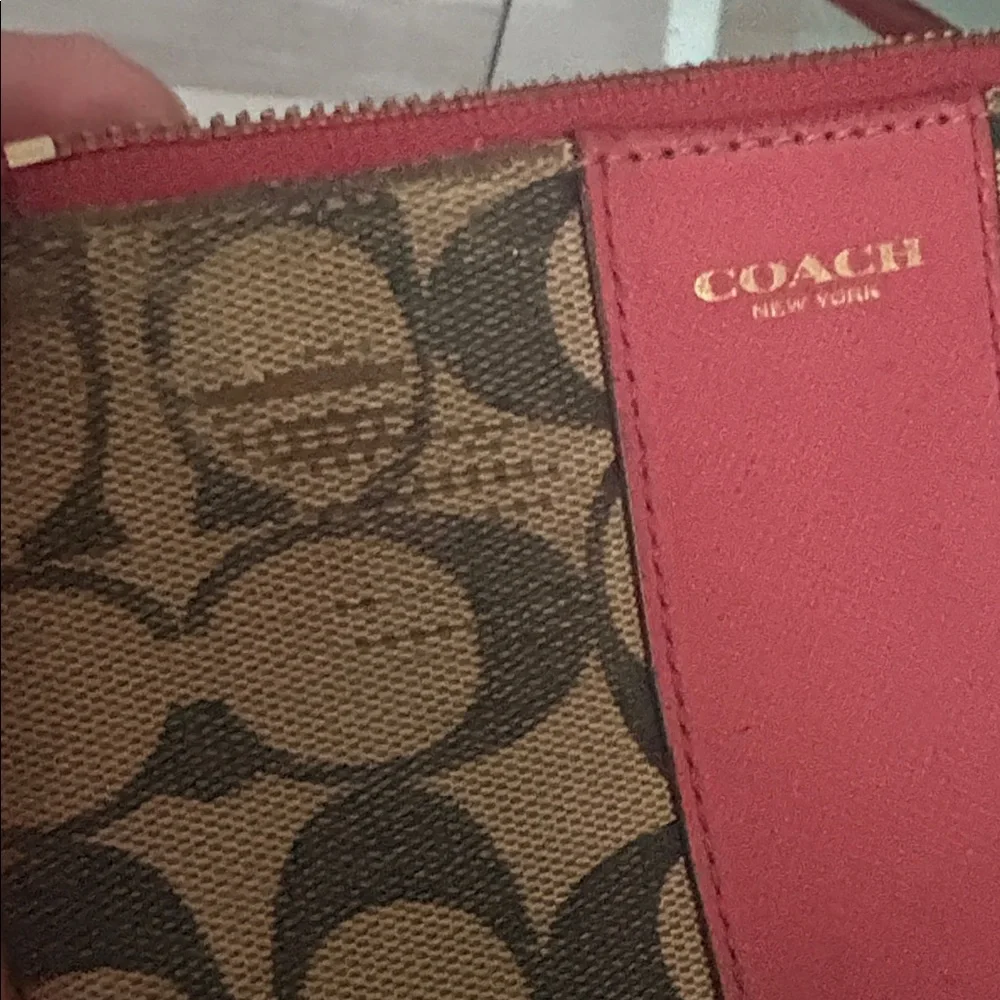 Coach Leather Wristlet wallet - Picture 5 of 8